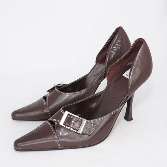 Bakers 'Leslie' Brown Pointed-Toe Heels, Size 8B - Picture 1 of 10